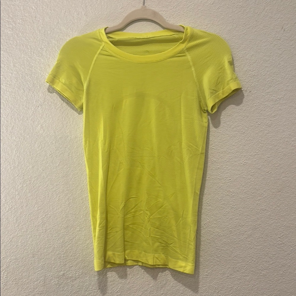 Lululemon Athletica: Swiftly Tech short sleeve 2.0 Hip length: Electric Lemon